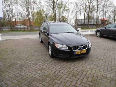 Volvo V70 2.0D Limited Edition TREKHAAK CLIMA STOELVERWARMING CRUISE