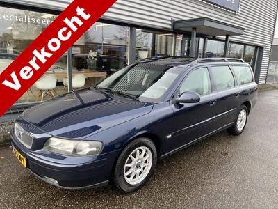 Volvo V70 2.4 Comfort Line dealer o.h. Leer Schuifdak trekhaak Automaat