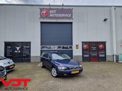 Volvo V70 2.4 Comfort Linerijdt goed!