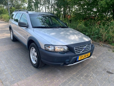 Volvo V70 Cross Country 2.4 T Geartr. Comf. ( Nieuwe APK