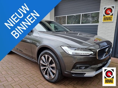 Volvo V90 Cross Country 2.0 B5 AWD Pro / PANORAMA-DAK / 360