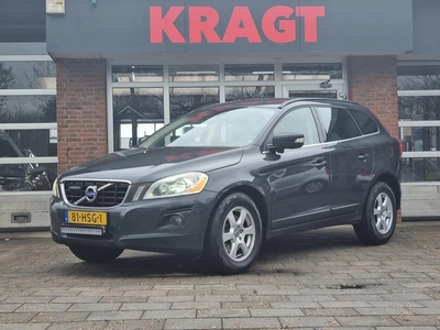 Volvo XC60 Momentum 3.0 T6 AWD 286 pk - leder - zeer