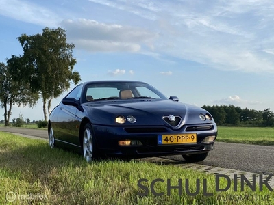 Alfa Romeo GTV 2.0-16V T.Spark prachtige samenstelling