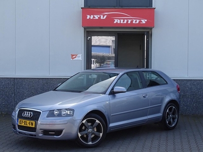 Audi A3 1.6 FSI Attraction Pro Line Business airco cruise