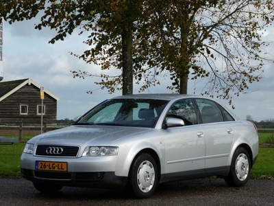 Audi A4 Limousine 1.6 Exclusive * Airco * 120Dkm * SALE! *