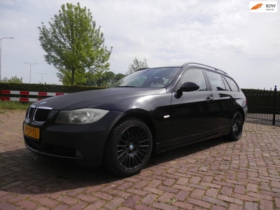 BMW 3-serie Touring 318i High Executive airco 230483 km nap