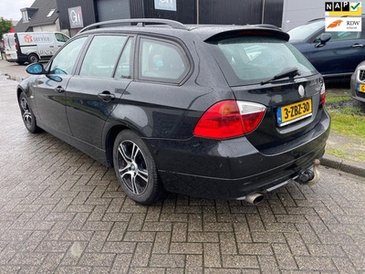 BMW 3-serie Touring 318i stoelverwarming