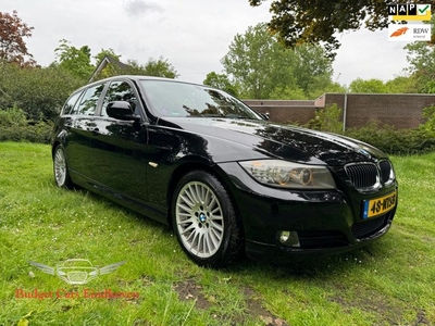 BMW 3-serie Touring 325i Business Line Nap/Navi/Airco/Apk