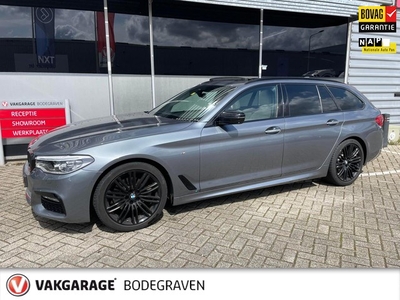 BMW 5-serie Touring 520d High Executive / panoramadak