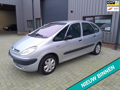 Citroen Xsara Picasso 2.0i-16V Différence 2 AUTOMAATCRUISE CONTROL hele nette auto