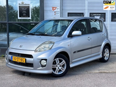 Daihatsu Sirion 2 1.3-16V Comfort, AUTOMAAT, AIRCO, NAP