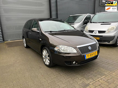 Fiat Croma 2.2-16V Emotion