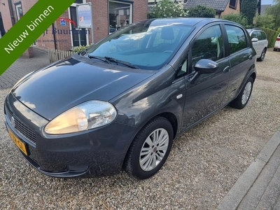 Fiat Grande Punto 1.4 Dynamic/AIRCO/CRUISE/5DEUR (bj 2008)