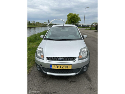 Ford Fiesta 1.4-16V Futura XL