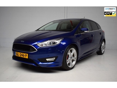 Ford Focus AANBIEDING 1.5 150PK Titanium Edition ST SPORT