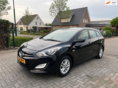 Hyundai I30 1.4 i-Drive Airco PDC Bluetooth 6-bak