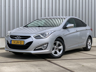 Hyundai i40 1.6 GDI Blue Business Edition Navi - Camera - Led - Keyless - Keurige Auto