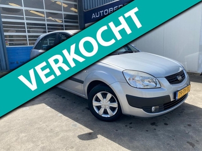 Kia Rio 1.4 LXE Automaat - Airco - Apk