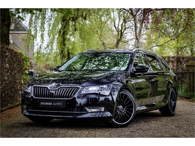 Škoda Superb Combi 2.0 TSI 4x4 Laurin & Klement