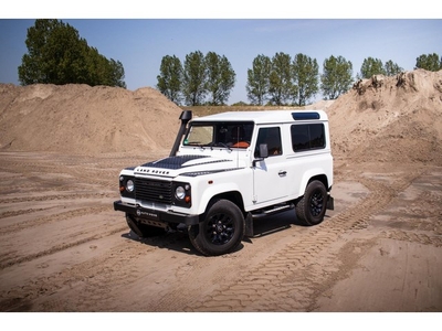 Land Rover Defender 2.2 D HT 90