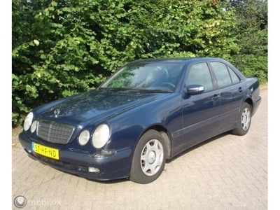 Mercedes-Benz E-klasse - 200cdi classic aut