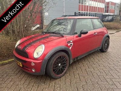 Mini Mini 1.6 One Seven Airco, LM Velgen, Onderhoud