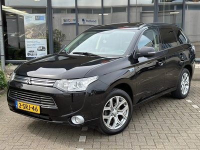 Mitsubishi Outlander 2.0 PHEV Instyle / Open Dak / Leder