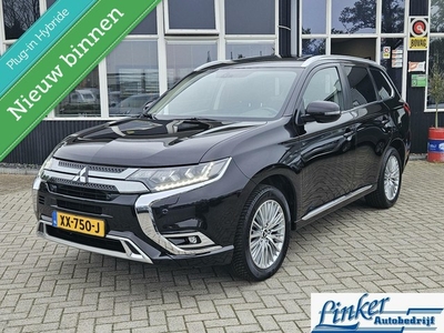 Mitsubishi Outlander 2.4 PHEV Intense+ SCHUIFDAK TREKH