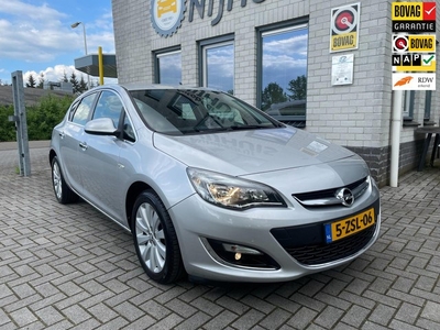 Opel Astra 1.4 Turbo Cosmo / Telefoon / PDC V+A / Cruise /