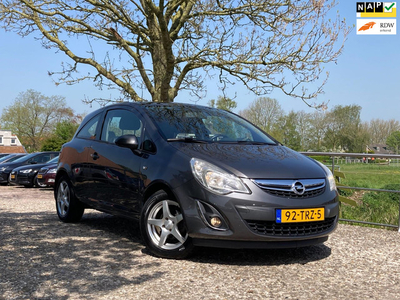 Opel Corsa 1.2-16V Anniversary Edition | Cruise + Airco + Goed ONDH. nu € 4.975,-!!!