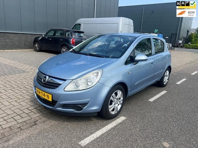 Opel Corsa 1.2-16V Essentia AIRCO