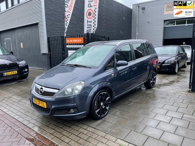 Opel Zafira 2.2 Executive Automaat Trekhaak Airco 7Pers NAP