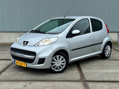 Peugeot 107 1.0-12V airco, nieuwe apk, rijd super!