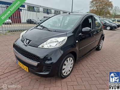 Peugeot 107 1.0-12V Urban Move AIRCO