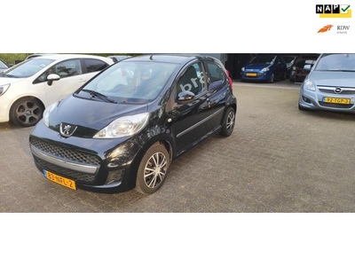 Peugeot 107 1.0-12V Urban Move bj 2010 airco