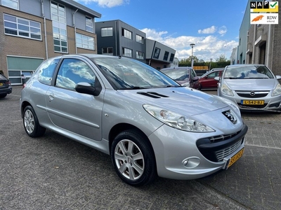 Peugeot 206 + 1.4 XS