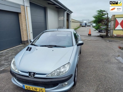 Peugeot 206 CC 1.6-16V Premium