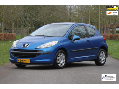 Peugeot 207 1.4 XR / Van slechts 2e eigenaar / Stuurbekrachtiging / Elektrische ramen / Centrale deurvergrendeling / Pas 71.748 km