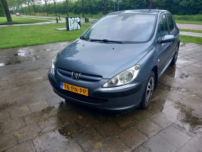 Peugeot 307 1.6-16V Navtech