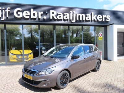 Peugeot 308 SW 1.6HDI Executive*Panorama*Navi* (bj 2014)