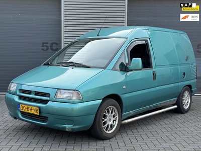 Peugeot Expert 220C 2.0 HDI Airco Standaard