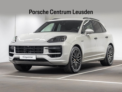 Porsche Cayenne E-Hybrid (bj 2024, automaat)