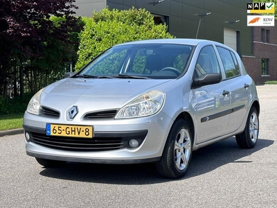 Renault Clio 1.2-16V Special Line 5DR*Airco*100.000