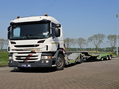 SCANIA P410 truck transporter