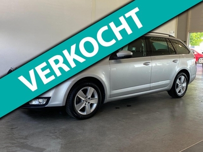 Skoda Octavia Combi 1.6 TDI 110PK Navi PDC Trekhaak