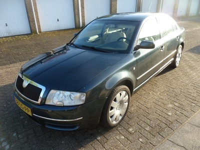 Skoda Superb 1.8 T Elegance