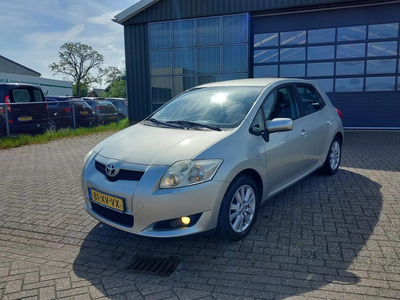 Toyota Auris 1.6-16V Luna !! 5 DEURS + VOL JAAR APK !!