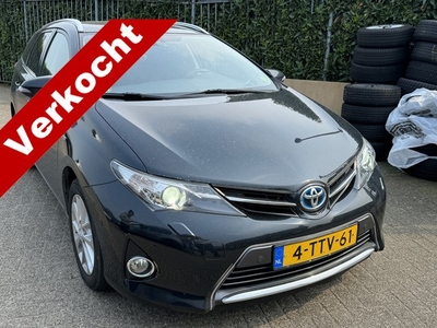 Toyota Auris Touring Sports 1.8 Hybrid Lease+