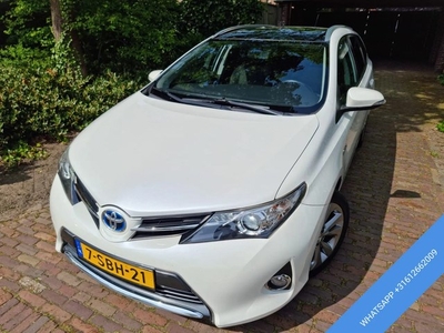 Toyota Auris Touring Sports 1.8 Hybrid Lease Panodak/Navi