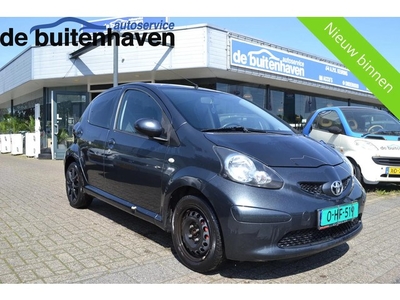 Toyota Aygo 1.0-12V Sport 5 Drs AIRCO INRUILER (bj 2006)